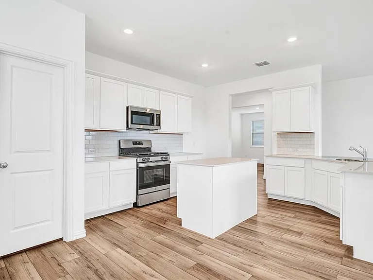 5108 Wilder Ave — Photo 15