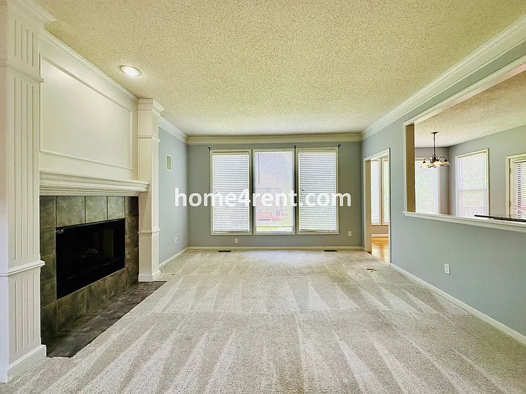 8102 W 144th Pl — Photo 6