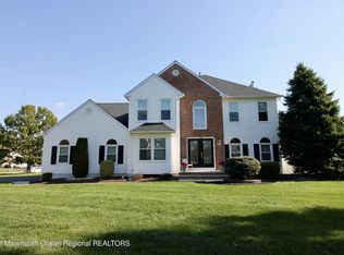 16 Story Ct, Freehold, NJ 07728