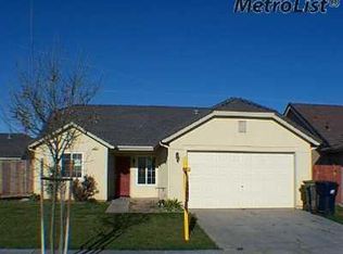 521 Fairmont Dr, Los Banos, CA 93635
