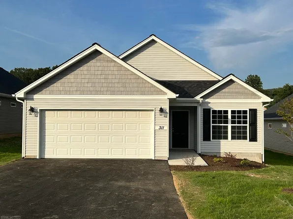 311 Jeffries Dr, Radford, VA 24141