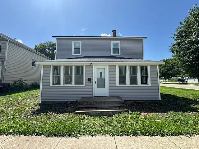 3 bed, 1500 sqft, $1,500 — Photo 2