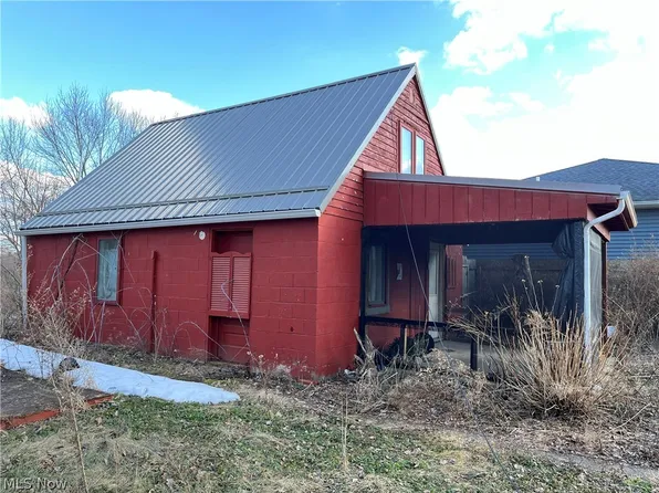 14121 Russell Dr, Petersburg, OH 44454