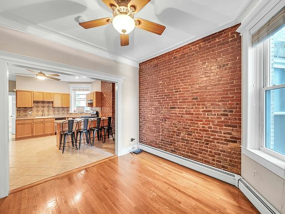 5th image of 47 47th St APT 1