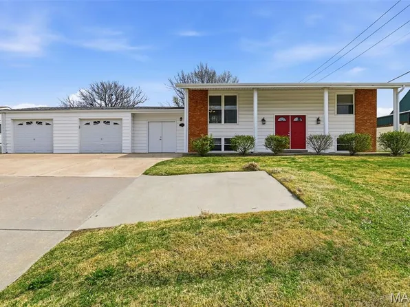 1342 Caulks Hill Rd, Saint Charles, MO 63304