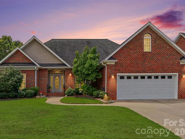 119 Blakemore Dr, Shelby, NC 28152