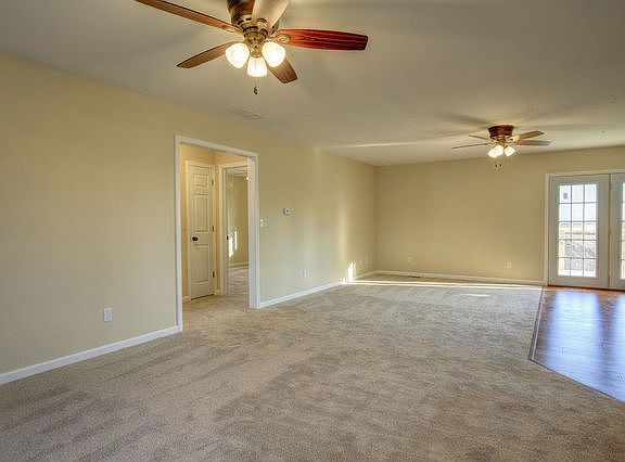 3rd image of 305 W Lincoln St