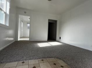 1230 2nd St #1234, Gardiner, OR 97441