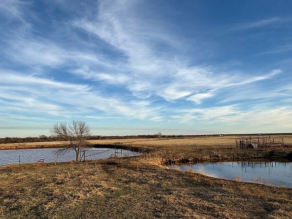 3rd image of 3361 E Highway 287