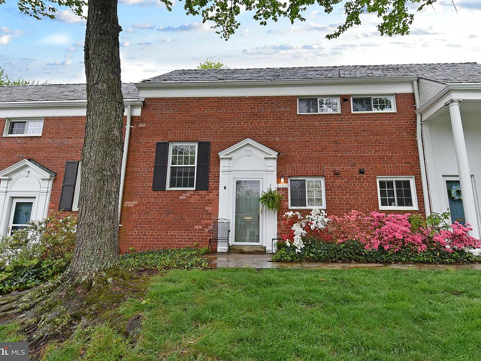 1st image of 3132 Martha Custis Dr