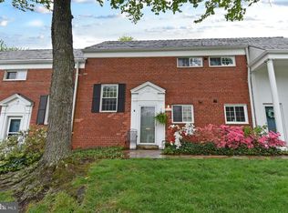 3132 Martha Custis Dr, Alexandria, VA 22302
