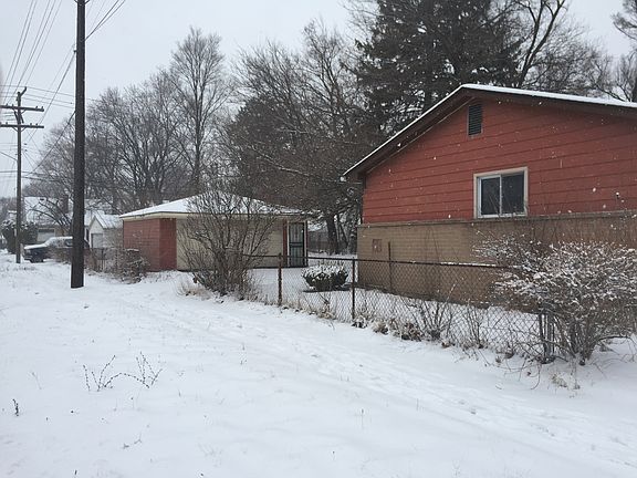 2nd image of 19903 Forrer St