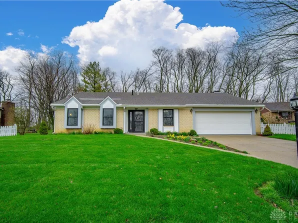 670 Talowood Dr, Dayton, OH 45430