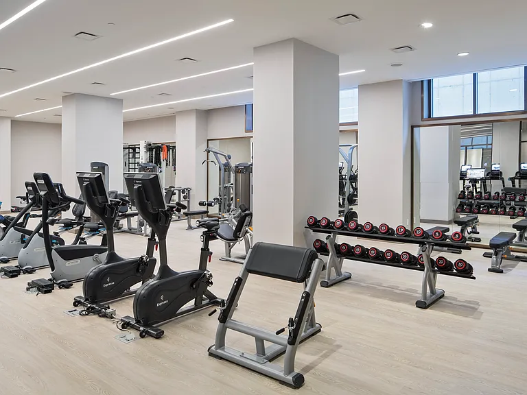 123 Linden Blvd #H18U — Photo 17