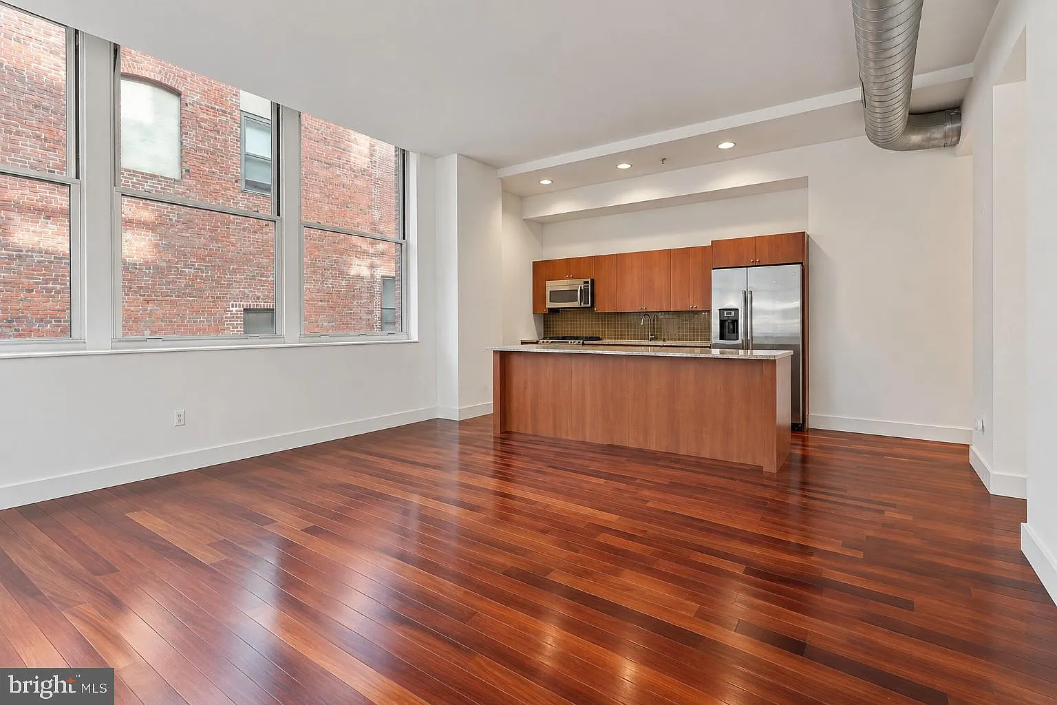 1101 Locust St — Photo 4