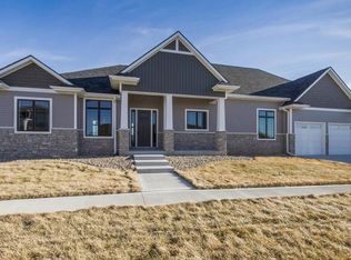 2746 London Dr, Ames, IA 50010