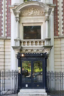 Sold by Sotheby's International Realty | media 19