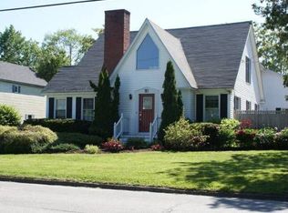 20 Hight St, Newport, ME 04953