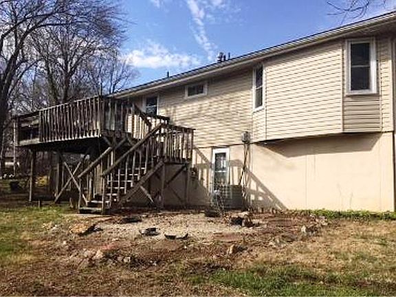 3rd image of 8846 Crescent Ave
