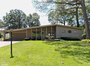 6 Elmwood Dr, Kankakee, IL 60901