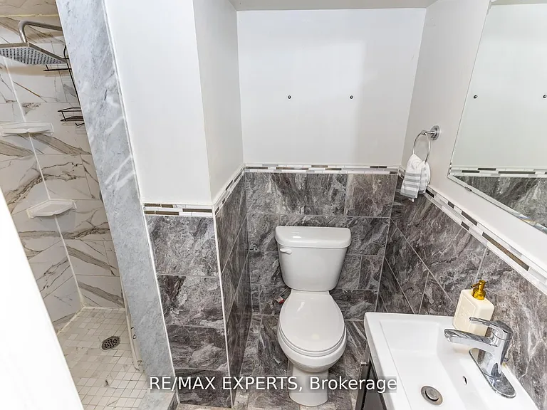 31 Carleton Pl — Photo 12