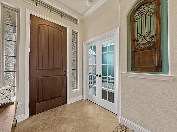 2nd image of 1612 Veneto Dr