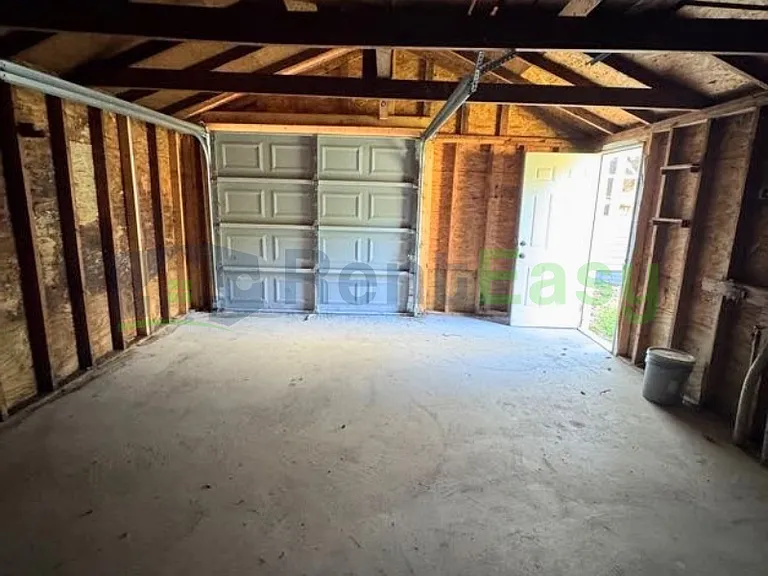 8019 Keene Rd — Photo 33