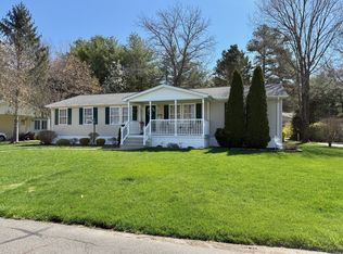 33 Copperfield Dr #128, Cream Ridge, NJ 08514