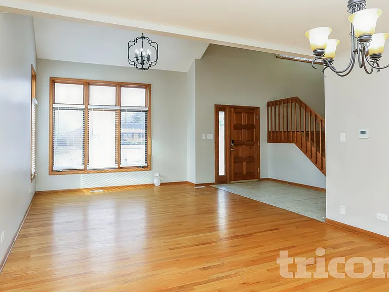 5004 Lake Dawnwood Dr — Photo 3