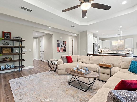 4th image of 722 Eel River Ln