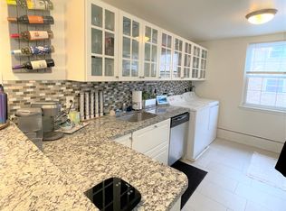 Hamlet, Ardmore, PA 19003