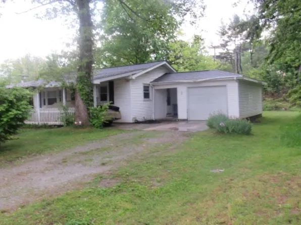 70 Delaware Ln, Somerset, IN 46984