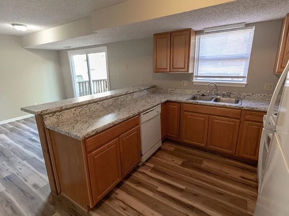 3716 Hermitage Rd, Columbia, MO 65201