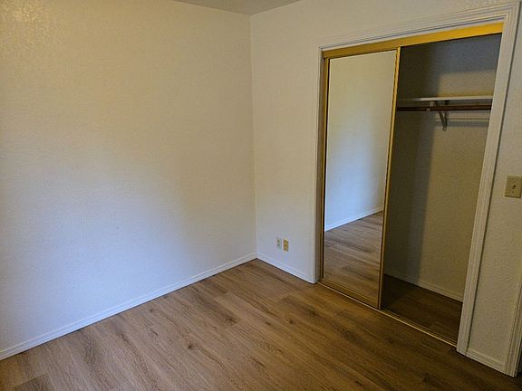 2nd image of 1836 Thelma St #3