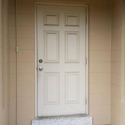 3rd image of 6915 Ridgewood Ave #155
