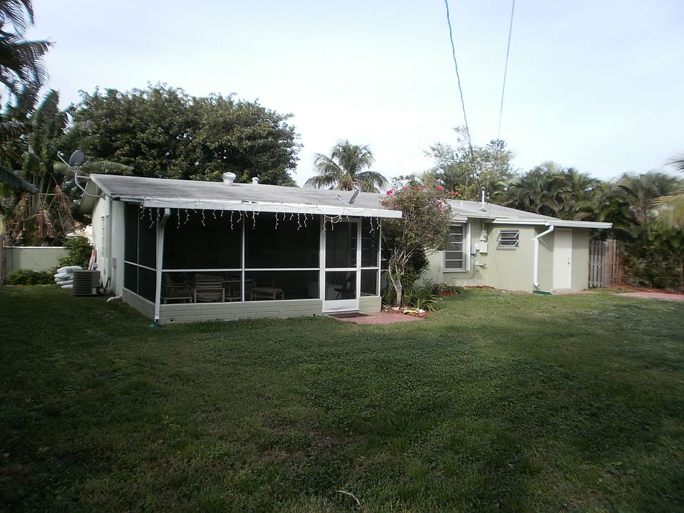 2nd image of 1416 SE 1st Way