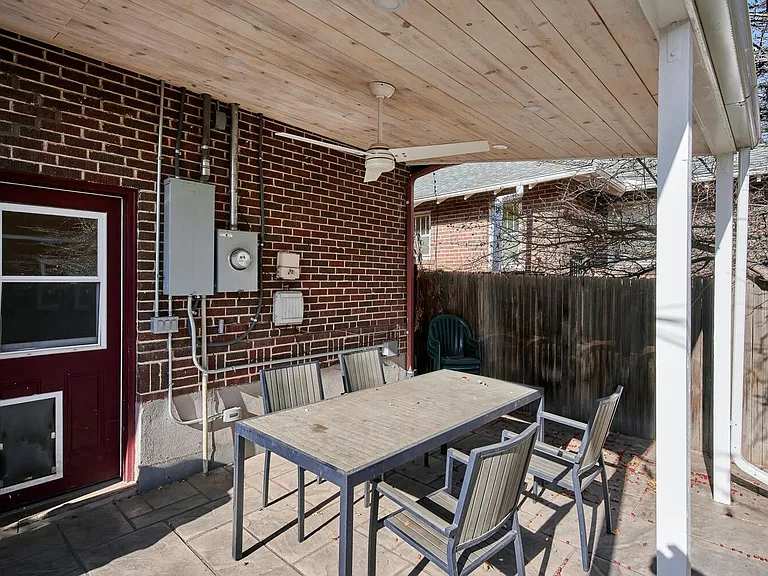 2308 Grape St — Photo 32