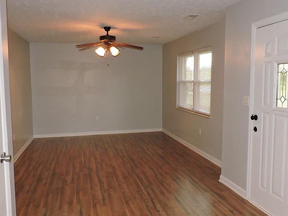 3rd image of 10305 Main St