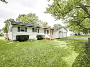 423 Priscilla Ln, Bloomington, IL