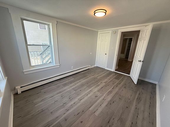 5th image of 573 Main St APT 1