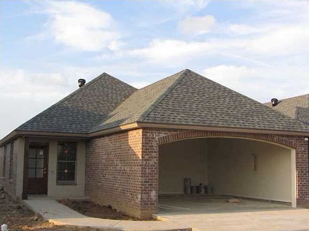 1st image of 703 Rolling Mill Ln