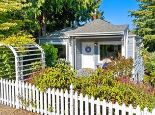 8538 19th Ave NW, Seattle, WA 98117