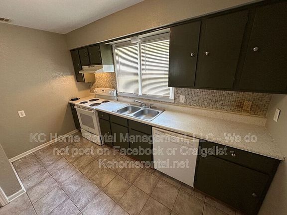3rd image of 5903 E 149th St