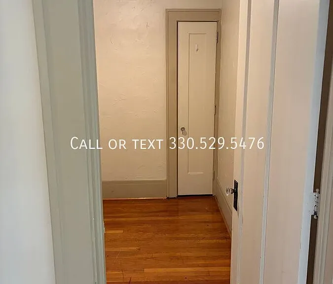 798 W Market St #6 — Photo 7
