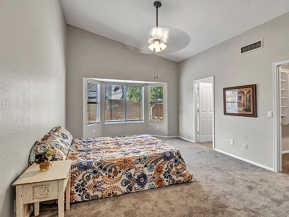5th image of 6917 E Medina Ave
