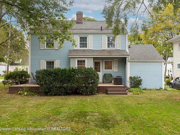 3rd image of 825 N Francis Ave