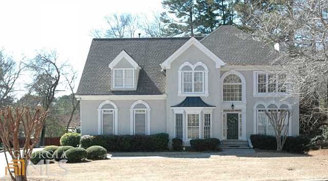 2nd image of 1818 De Winton Pl