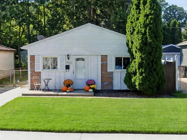 20804 Woodward St, Clinton Township, MI 48035