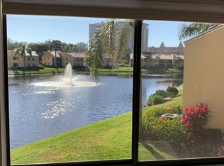 571 Beachwalk Cir #S-203, Naples, FL 34108