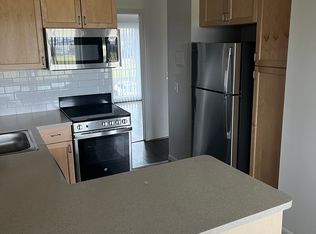 148 E Elmwood Ave #113, Clawson, MI 48017